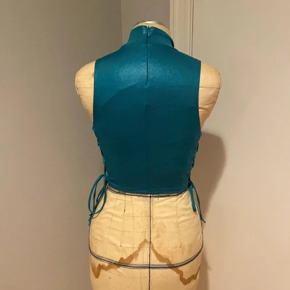 Forever 21 Sequin Blue Crop Top Size Small - Picture 3 of 5